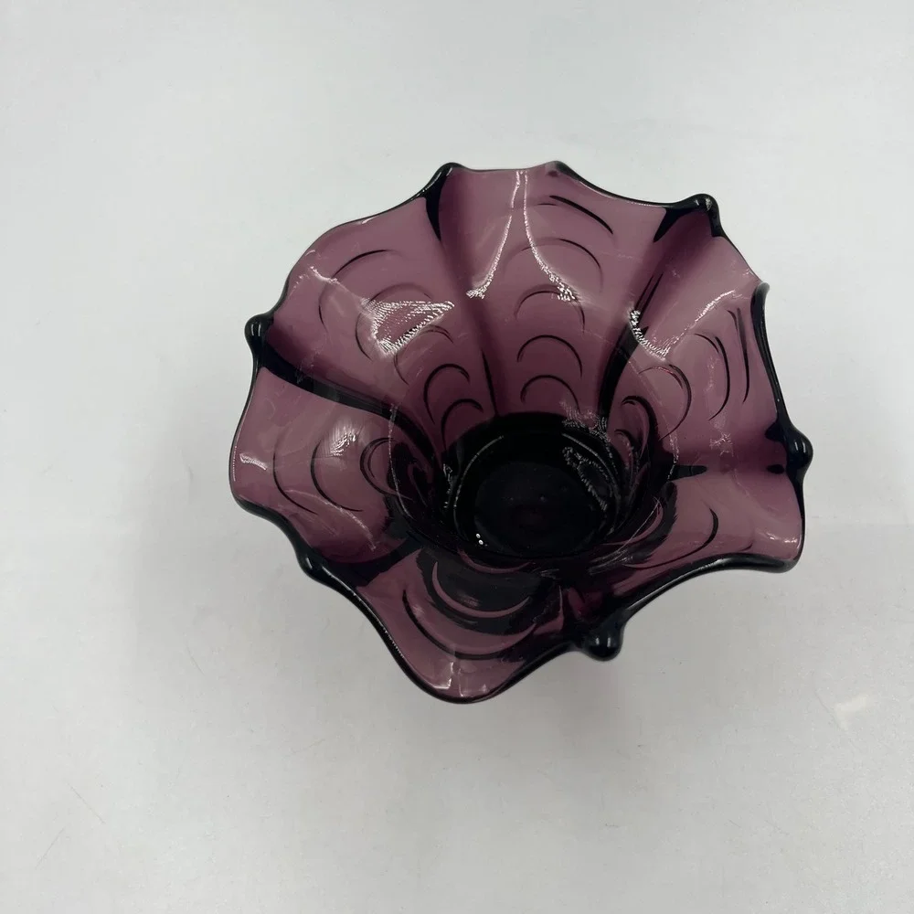 Vintage Amethyst Purple Glass Ruffled Handkerchief Pedestal Bowl Geometric Vase